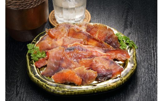 北海道白糠町のふるさと納税 【新型コロナ被害支援】鮭とばスモーク【750g(250g×3入)】